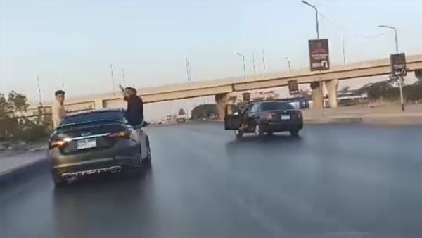 حركات استعراضية 