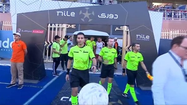 تأخر انطلاق مباراة