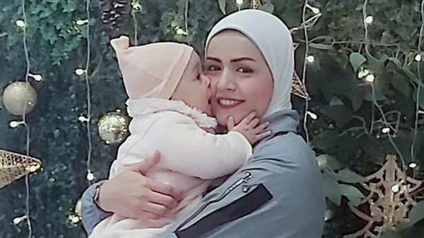 دينا فتحي مصممة المشغولات