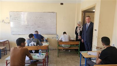 سفير فلسطين يطمئن على انطلاق امتحانات الثانوية العامة لطلبة فلسطين بمدرسة تحيا مصر| صور 