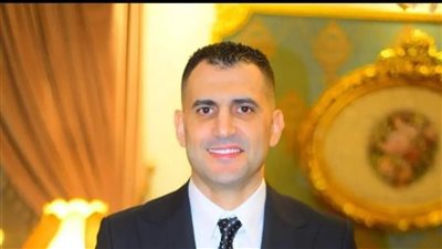 اعترضه والعربية اتكسرت.. القصة الكاملة لواقعة تعدي شاب على رجل الأعمال هشام ربيع