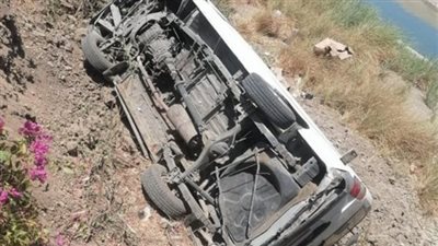 إصابة 17 شخصًا في انقلاب ميكروباص بالفيوم والدفع بـ15 سيارة إسعاف