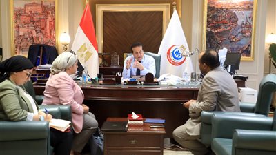 وزير الصحة يوجه بتشكيل لجنة لدراسة معوقات تشغيل مستشفى جراحات اليوم الواحد بمرسى علم