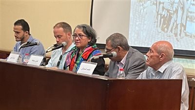 رئيسة المركز القومي للترجمة تدعو لإضافة كتاب فرقة العمال المصرية ضمن مناهج التعليم