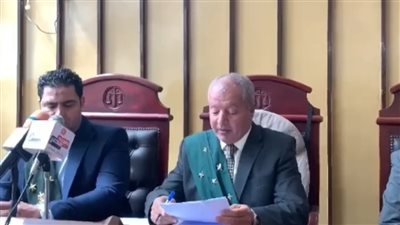 إحالة أوراق قاتل والده في بورسعيد للمفتي| بث مباشر