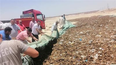 جهاز 15 مايو يسترد قطعة أرض بعد الاستيلاء عليها من أحد المواطنين لتجفيف مخلفات المجازر