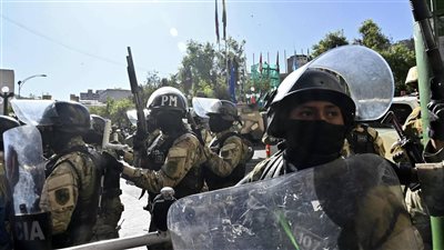 محاولة انقلاب.. رئيس بوليفيا يطالب الجيش بوقف تعبئة القوات العسكرية