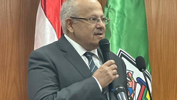 رئيس جامعة القاهرة