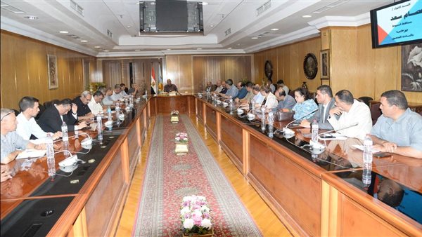 محافظ أسيوط