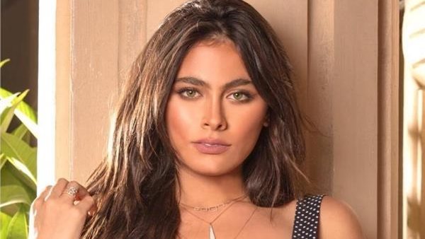 الفنانة هاجر أحمد