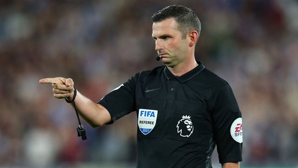 مايكل أوليفر حكم