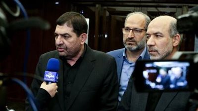 الرئيس الإيراني المؤقت يدلي بصوته في انتخابات إيران ويوجه بتيسير مشاركة الشعب