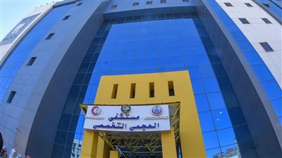 بسبب انقطاع الكهرباء.. مستشفى العجمي التخصصي يستضيف طلاب الثانوية العامة للمذاكرة في مدرسة التمريض