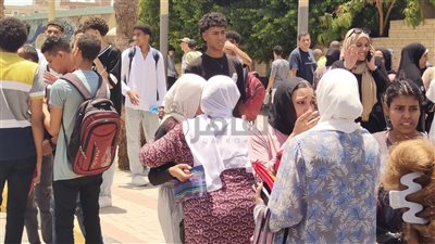 نموذج امتحان إنجليزي ثانوية عامة 2023 pdf.. أسرع مراجعة ليلة الامتحان 