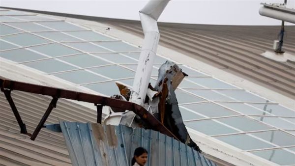 انهيار السقف 