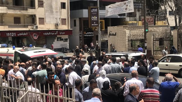 جانب من تشيع الجثمان