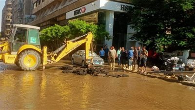 بعد حدوث كسر بخط رئيسي.. الجيزة: توفير سيارات مياه نقية لخدمة سكان الدقي