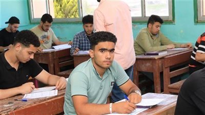 اليوم.. طلاب الثانوية الآزهرية بكفر الشيخ يؤدون امتحان التفاضل والتكامل