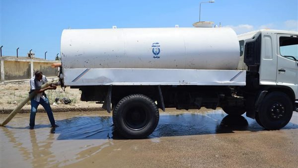 انفجار خط مياه الشرب