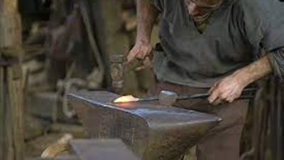 التنمية المحلية: مواعيد فتح الورش ومحال الأعمال الحرفية هي المعمول بها بالتوقيت الصيفي