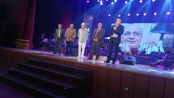 تامرعبد المنعم