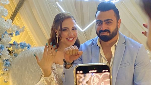 أول صورة من حفل خطوبة