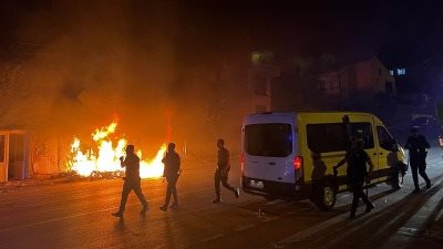 أحداث ولاية قيصري التركية.. أعمال عنف تطال اللاجئين السوريين بسبب واقعة تحرش مزعومة 