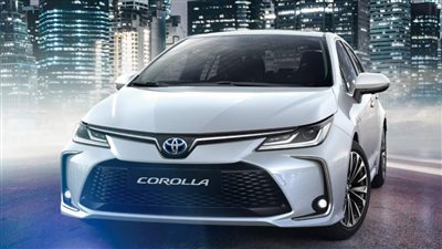 تويوتا توقف إنتاج جميع سيارات كورولا العاملة بالبنزين في اليابان