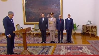 شريف فتحي يؤدي اليمين الدستورية أمام الرئيس السيسي وزيرا للسياحة والآثار
