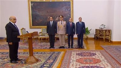 المستشار عدنان الفنجري يؤدي اليمين الدستورية أمام الرئيس السيسي وزيرا للعدل