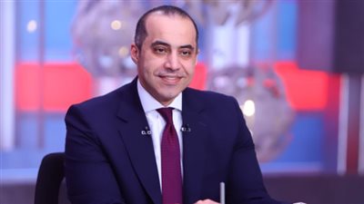 محمود فوزي: أمامنا أزمات في الاقتصاد والطاقة.. ونتمنى أداء الأمانة التي حمّلنا الرئيس إياها