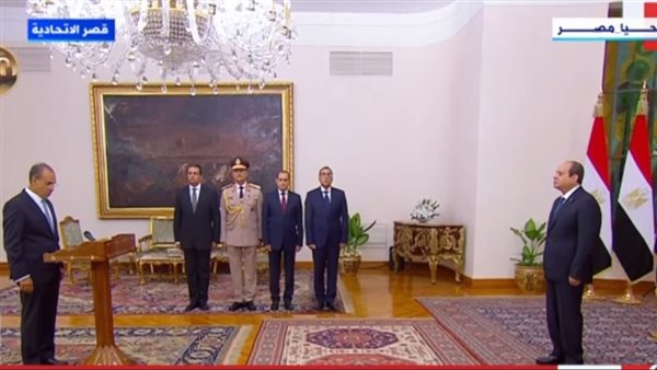 وزير الخارجية بدر