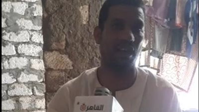 استغاثة رب أسرة يعيش بمنزل من الخوص بالمنيا: بسهر جمب عيالي من الخوف عليهم.. ونفسي في بيت| بث مباشر 