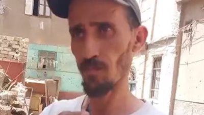 3 أسر بأسيوط تستغيث بعد انهيار منزلهم: ملناش مكان نروحه وبنام في الشارع | بث مباشر