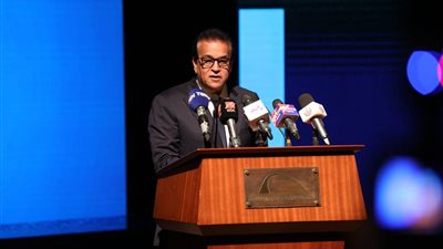 الدولار المتهم الرئيسي.. وزير الصحة يكشف أسباب عدم توافر المستلزمات والأدوية خلال الفترة الماضية