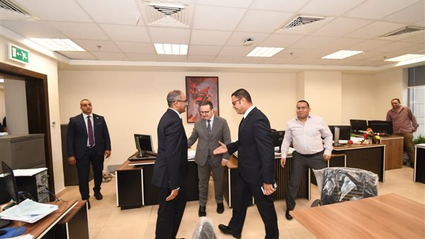 وزير الإسكان الجديد