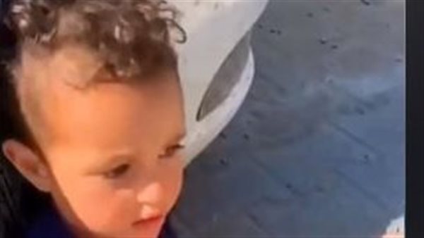 طفل فلسطيني يبكي