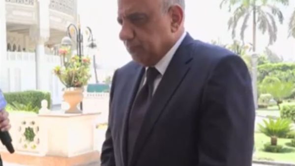 الدكتور محمود عصمت