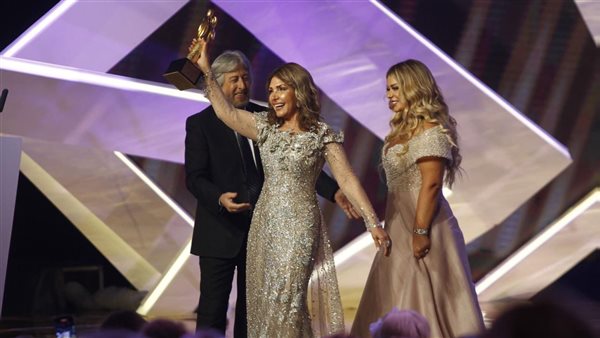 نادية مصطفى