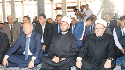 أسامة الأزهري ومحافظ القاهرة يشهدان احتفال وزارة الأوقـاف بالهجرة النبوية بمسجد السيدة زينب