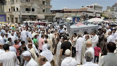 مات بأزمة قلبية.. المئات يشيعون جثمان طبيب العناية المركزة بمستشفى حوش عيسى