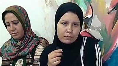 بسبب قضية خلع.. سيدة بالمحلة تستغيث من طليقها: ضربني ودلق عليا بنزين عشان يموتني| بث مباشر