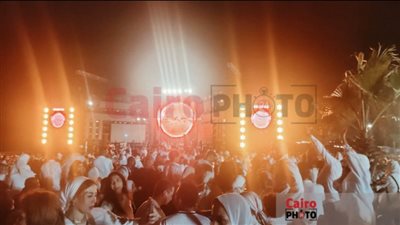 محمد حماقي يتألق في حفل بورسعيد بحضور الآلاف من الجمهور | بث مباشر