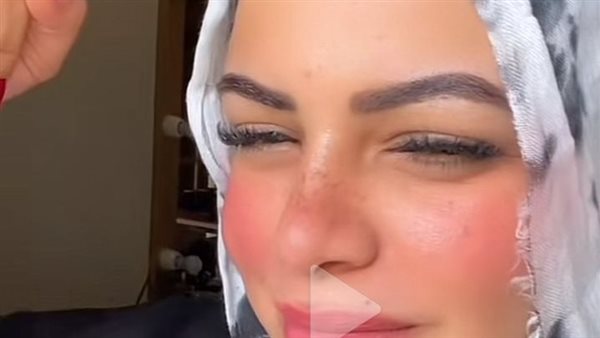 البلوجر نادين طارق