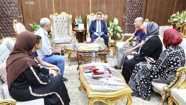 محافظ المنوفية يلتقي