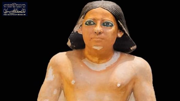 تمثال الكاتب المصري