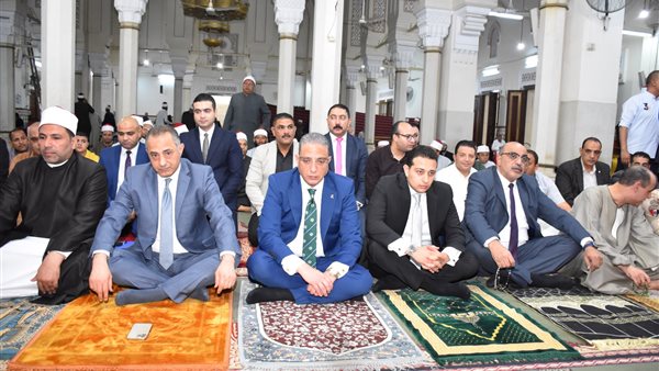 محافظ الفيوم يشهد