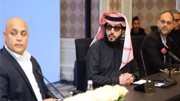 المستشار تركي آل