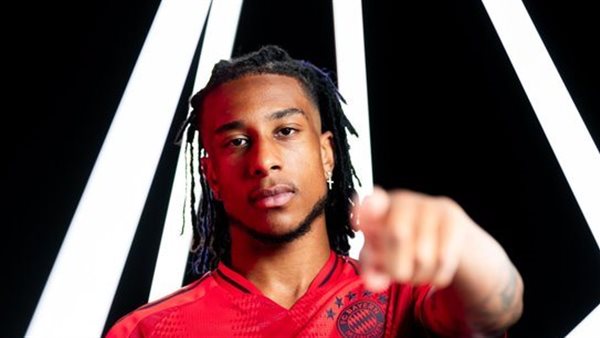 مايكل أوليسي لاعب