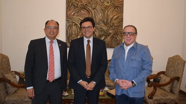 وزير الثقافة والسيد